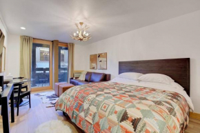 Slope Side Studio in Northstar Village! Truckee